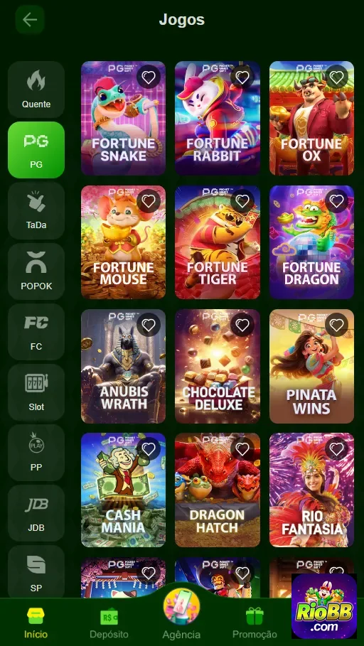 Jogadores desfrutando de cassino online na plataforma riobb